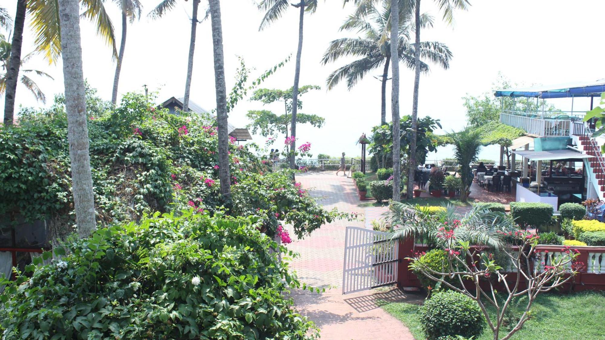 Hill View Beach Resort Varkala Kültér fotó
