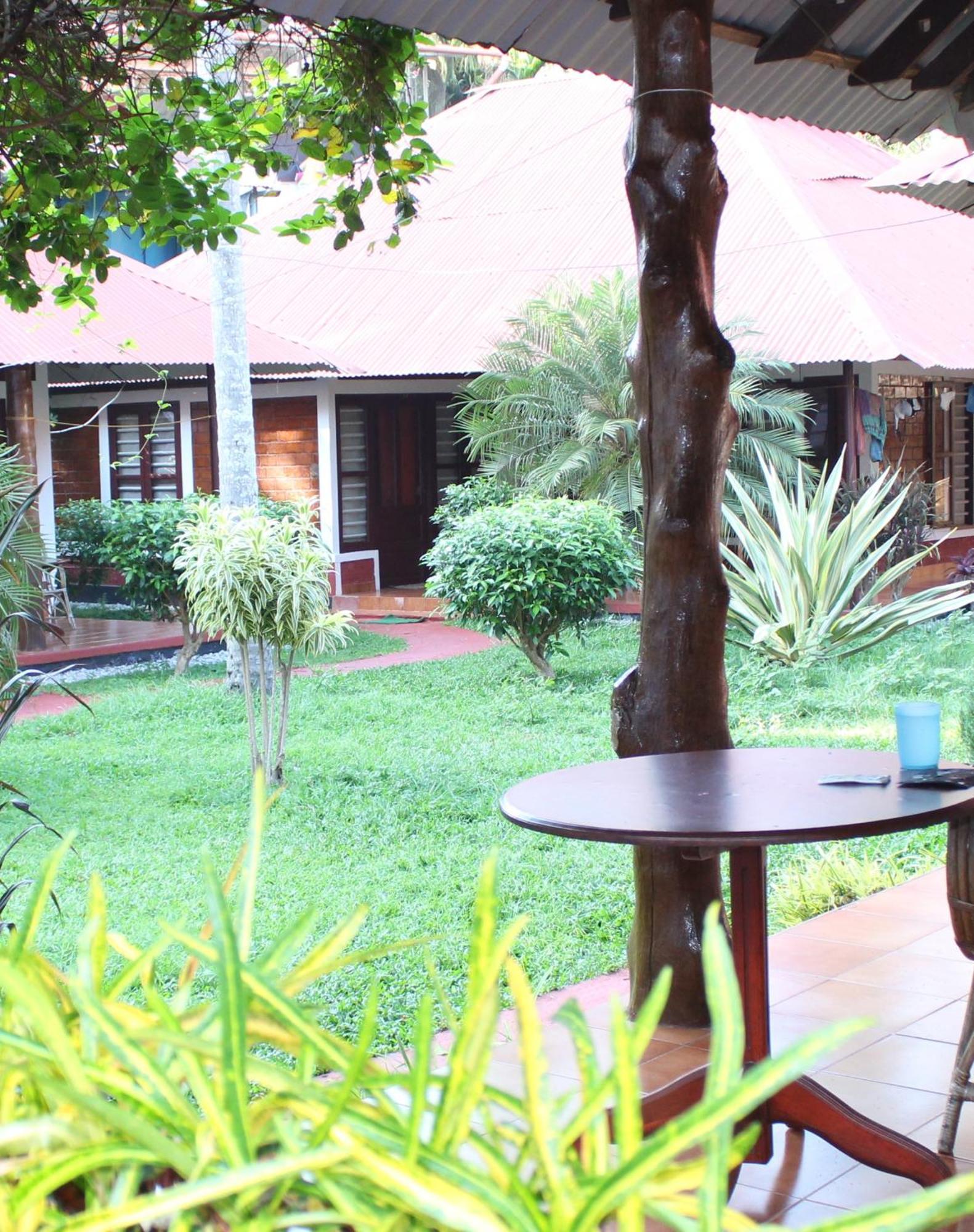 Hill View Beach Resort Varkala Kültér fotó