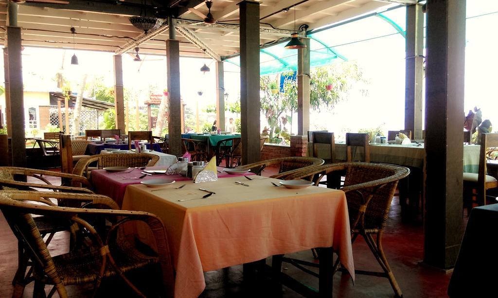 Hill View Beach Resort Varkala Kültér fotó