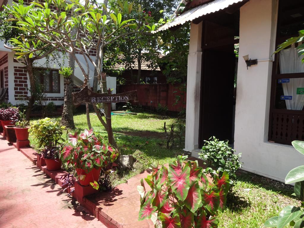 Hill View Beach Resort Varkala Kültér fotó