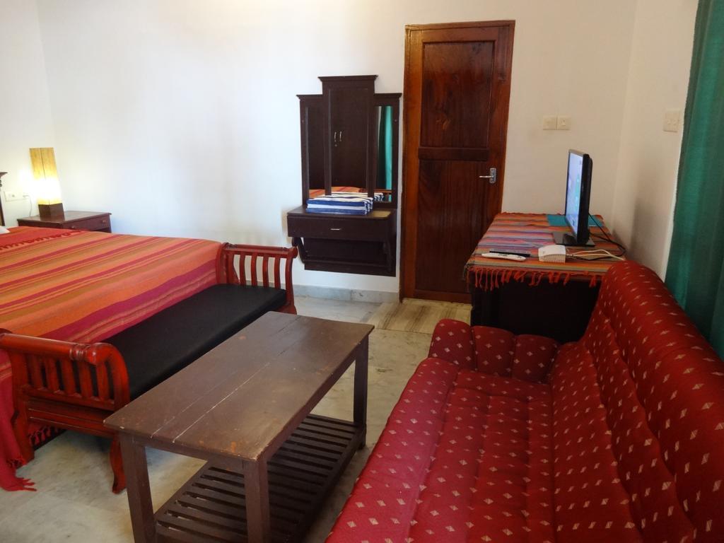 Hill View Beach Resort Varkala Kültér fotó
