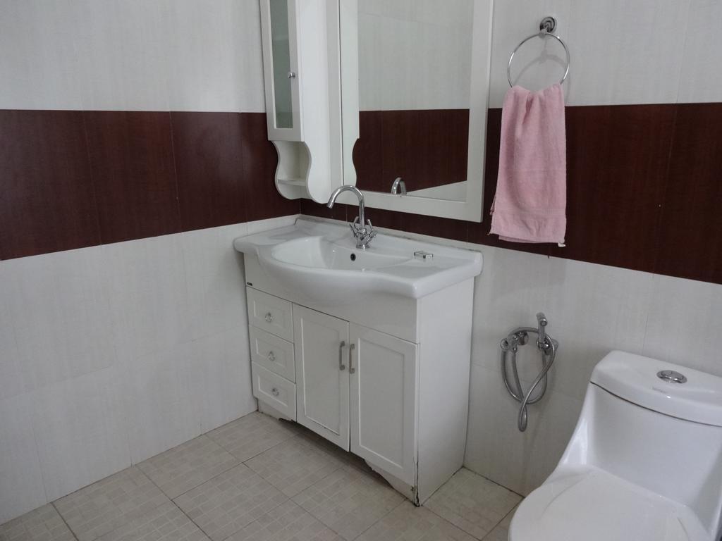 Hill View Beach Resort Varkala Kültér fotó